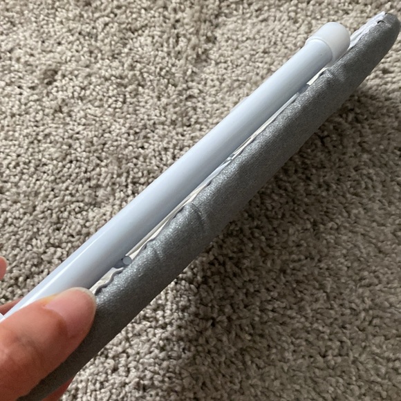 Mini grey and white ironing board - Picture 14 of 15